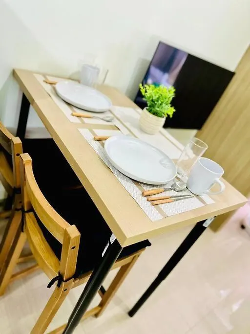 Cozy 1Br At Shore 2 With Balcony Manila