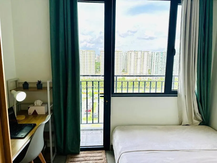 Apartment Cozy 1Br At Shore 2 With Balcony Manila